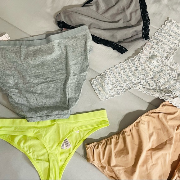 Victoria’s Secret Panty Bundle (5) - Picture 3 of 5